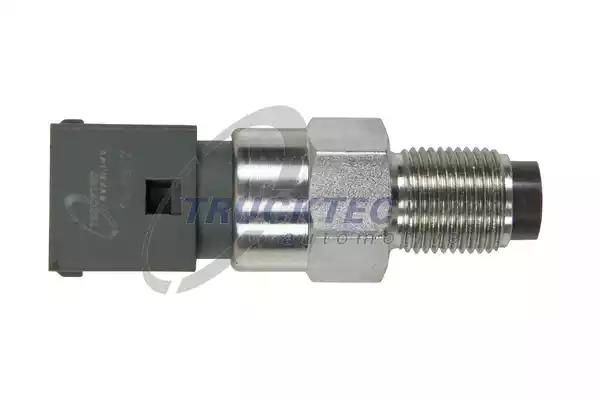 Датчик импульсный спидометра Volvo FH12/FH16->1998,F16,FL10/12,F10/F12 ->1995