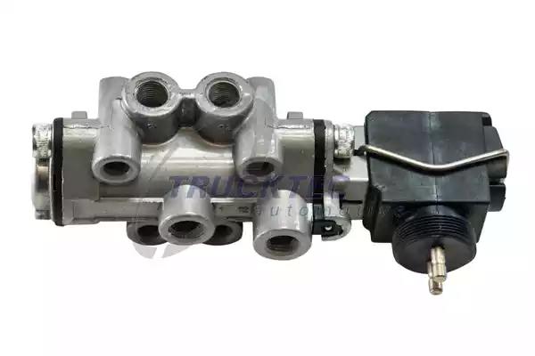 Клапан электромагнитный управления КПП \Scania 124 GR970