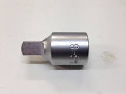 Ключ под пробку 4-х гранный РЕНО