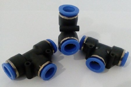 Фитинг (пластик) T-образный / d 16 мм