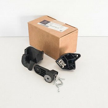 К-Т крепления фары (правой)