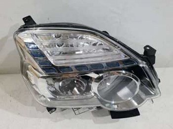 Фара Nissan X-Trail ксенон R