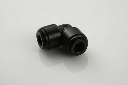Фитинг (пластик) L-образный / d 12 мм