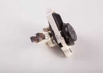 Реле регулятор  SETRA Truck 3 отверст 28V/HR11 для 3-хфазного генератора 65;70/120A; 140A