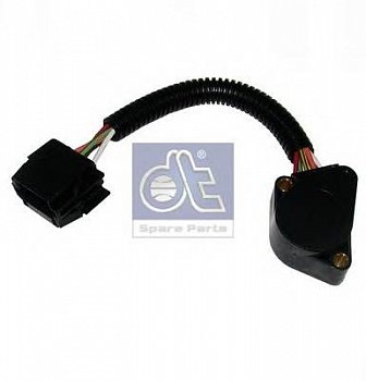 потенциометр педали газа !\VOLVO FH12 (прямоуг. черная фишка 5 контактов )